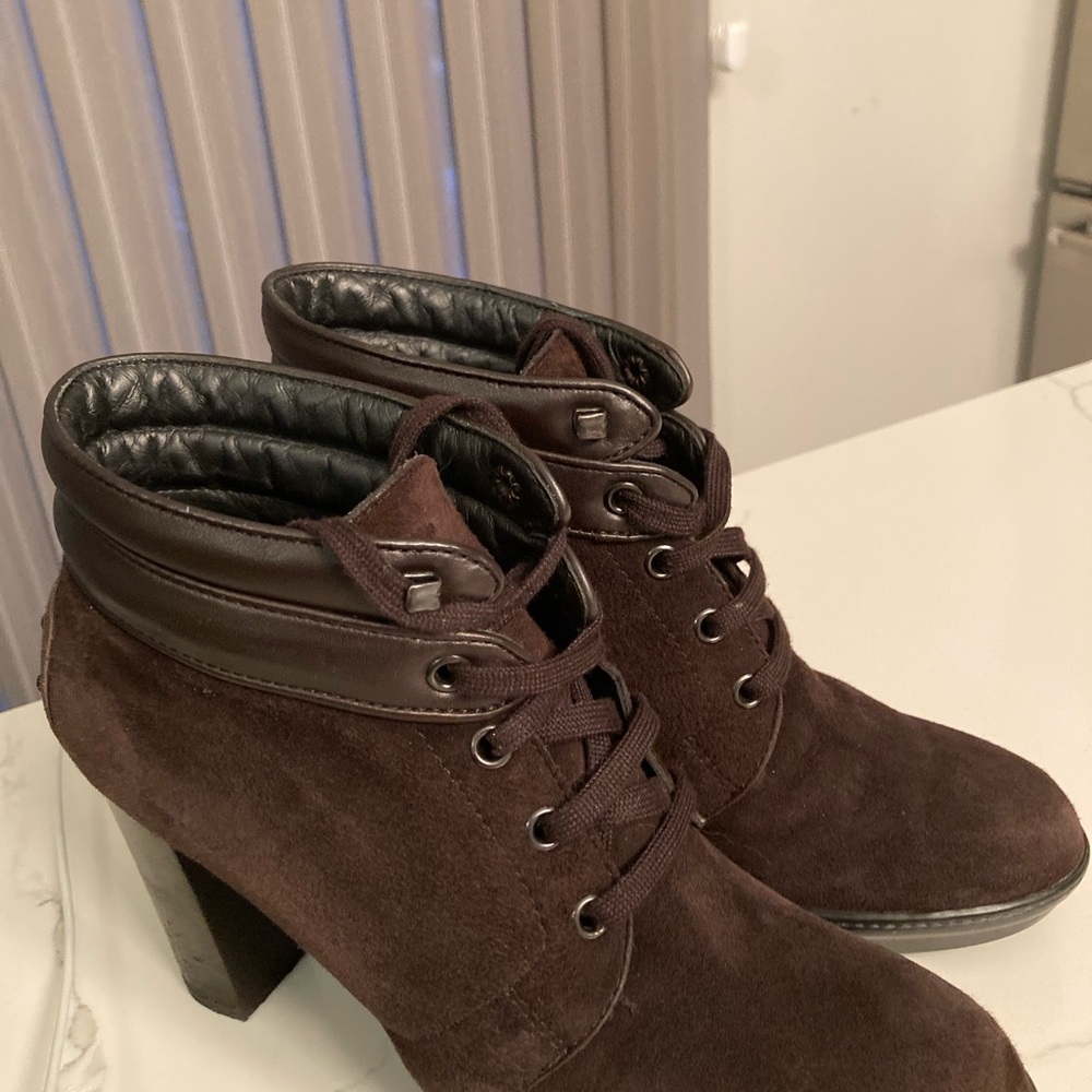 Authentic Tod’s Italian ankle booties, chocolate suede, leather trim, size 38,5